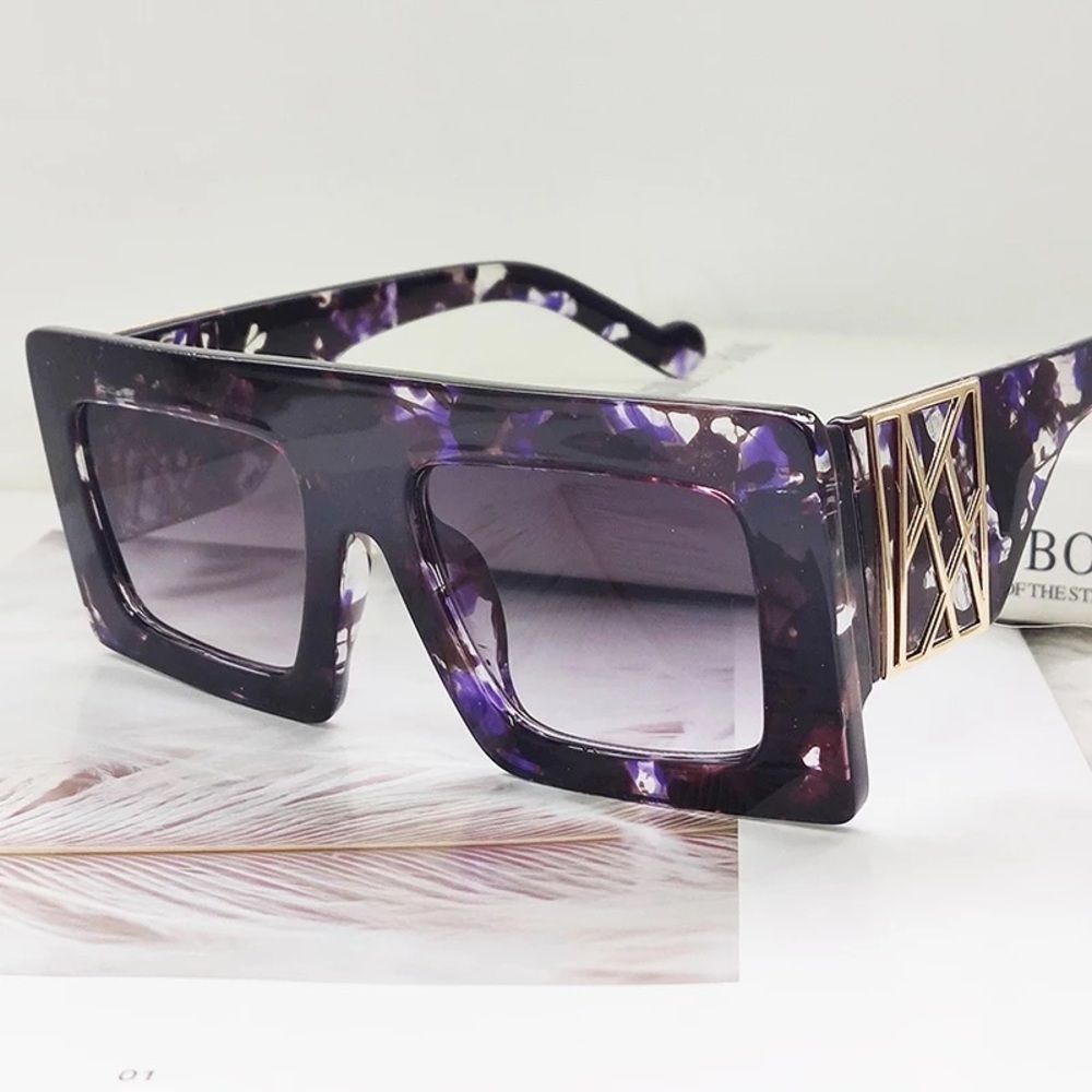 Purple Sexy oversized sunglasses​​